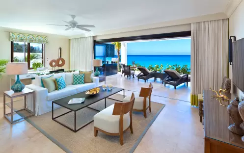 Beach House Suite living room_10302